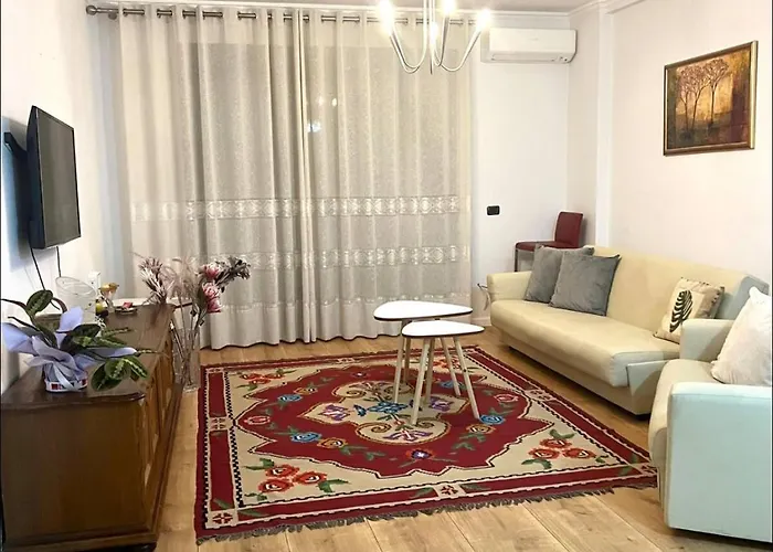 Akuena Center * Тирана