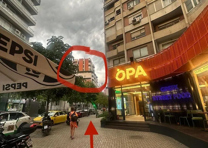Akuena Center *