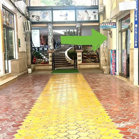 Akuena Center * 地拉那